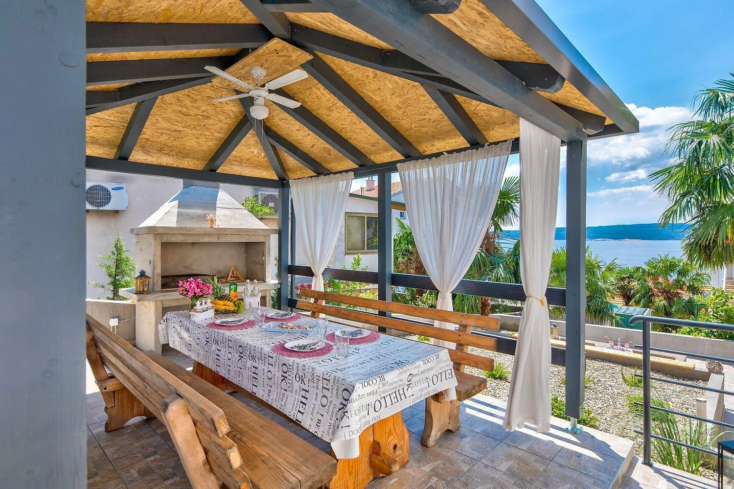 Malerisches Apartment Nur 150 Meter Zum Strand Mit Jacuzzi, Pool, Meerblick, Billard Dramalj