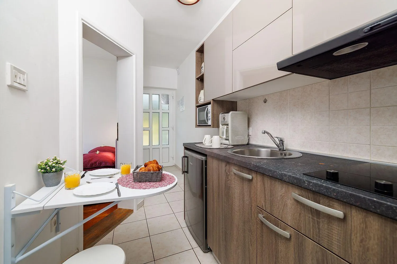 Malerisches Apartment Nur 150 Meter Zum Strand Mit Jacuzzi, Pool, Meerblick, Billard Dramalj
