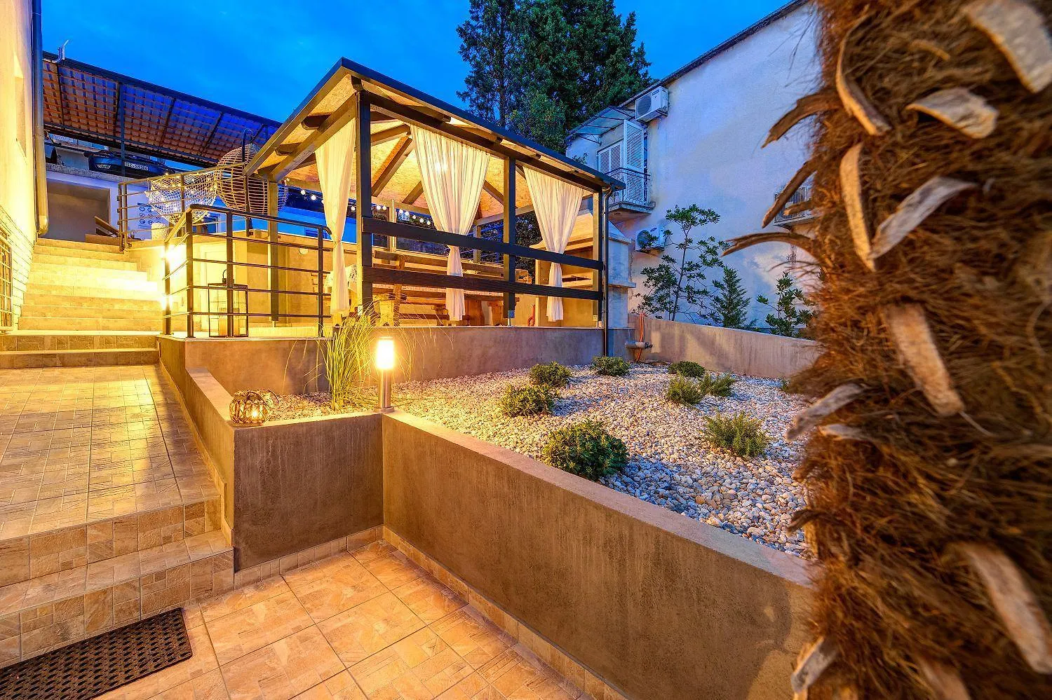 Malerisches Apartment Nur 150 Meter Zum Strand Mit Jacuzzi, Pool, Meerblick, Billard Dramalj